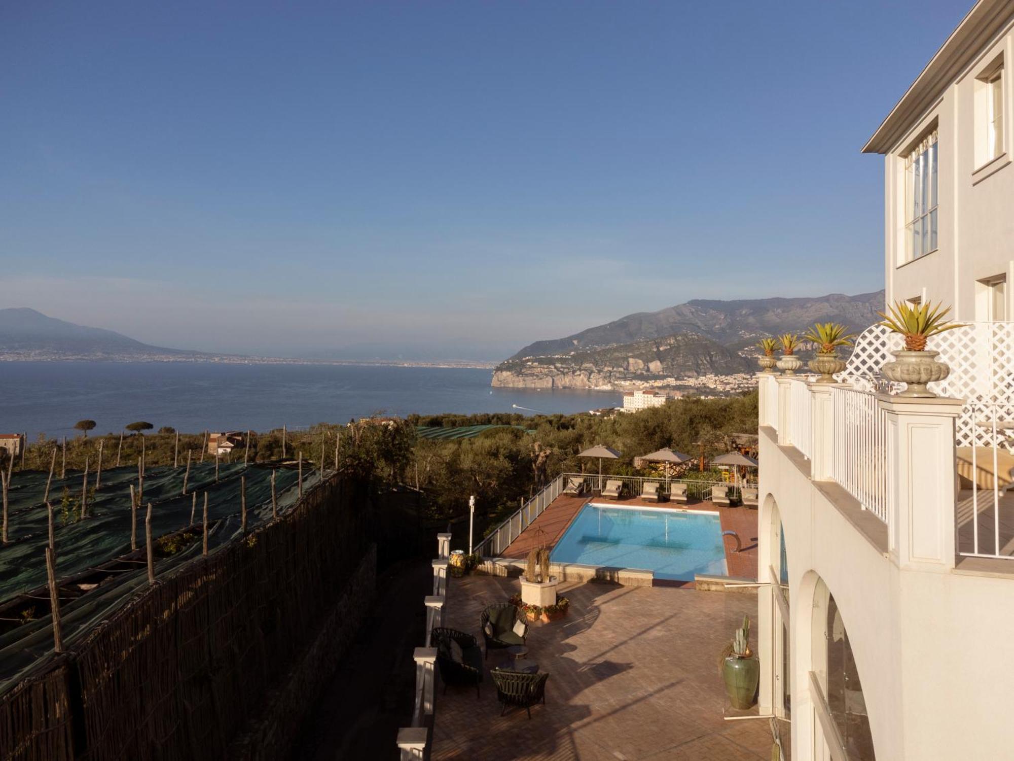 Relais Palazzo Del Barone (Adults Only) Hotell Sorrento Exteriör bild