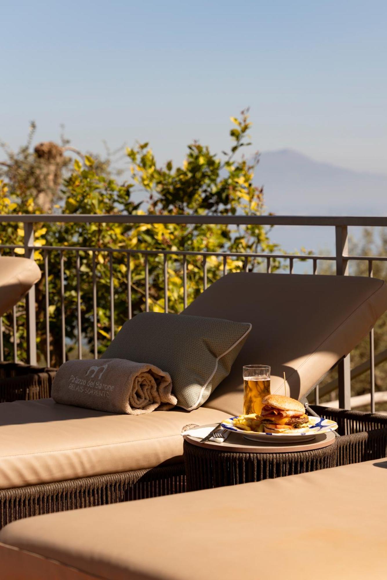 Relais Palazzo Del Barone (Adults Only) Hotell Sorrento Exteriör bild